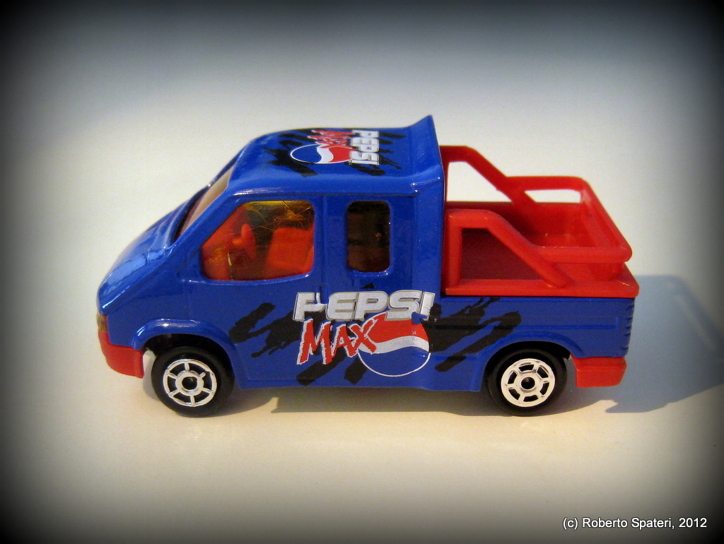 Majorette Ford Transit (n.243)